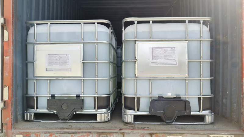 泰金甘油噸桶裝的發(fā)貨現(xiàn)場(chǎng).jpg
